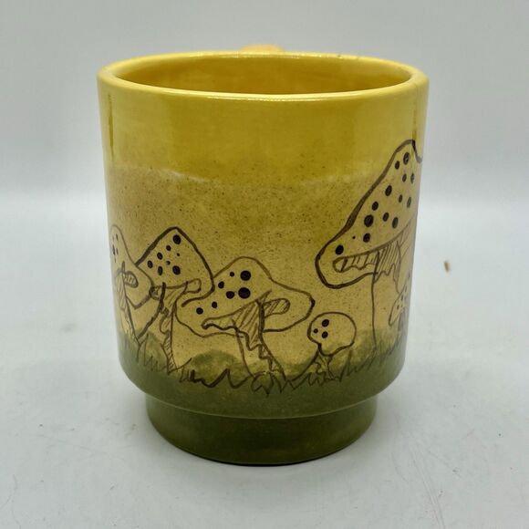 Vintage Retro 70s Hand Painted Pottery Mushroom Mug Cup Planter Pot As-Is - Picture 3 of 9